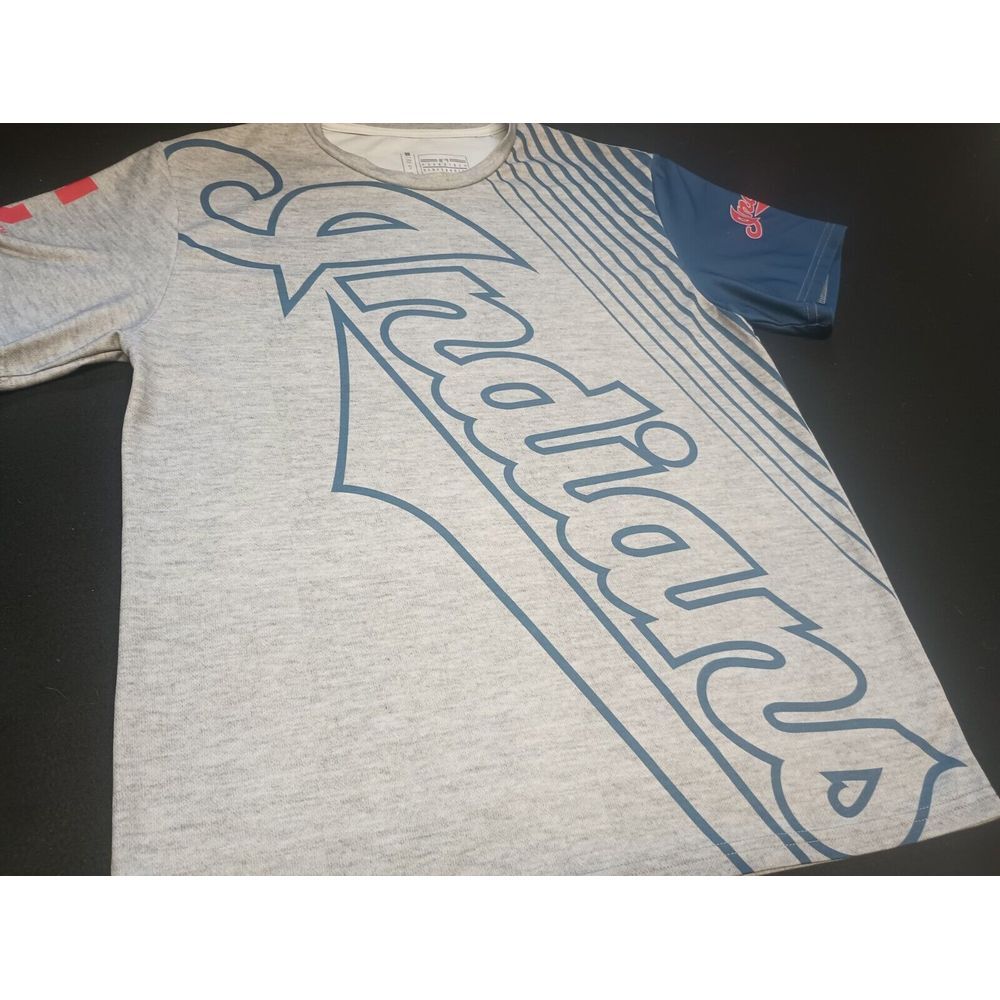MLB Cleveland Indians Baseball Large Spell out‎ Active Word Shirt Men's Medium